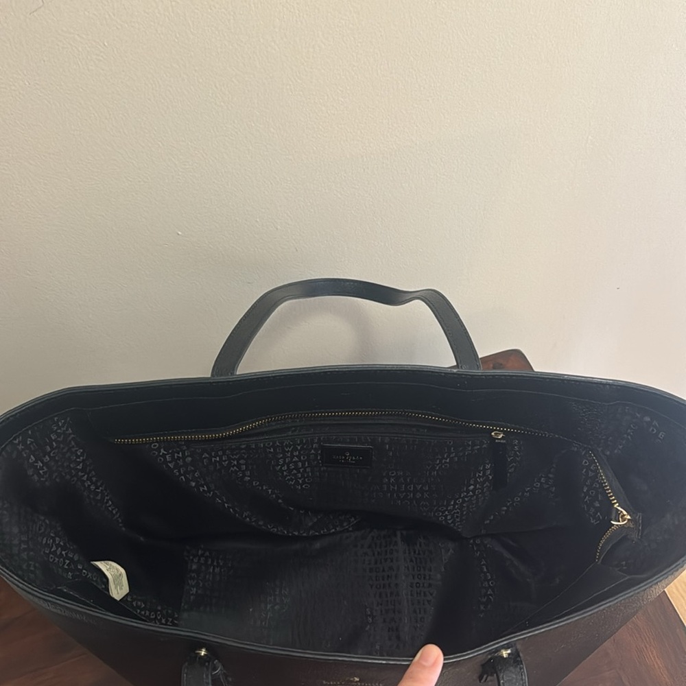Kate Spade New York Zippered Tote Bag Leather Handbag Purse in Pebbled Black - Picture 2 of 10